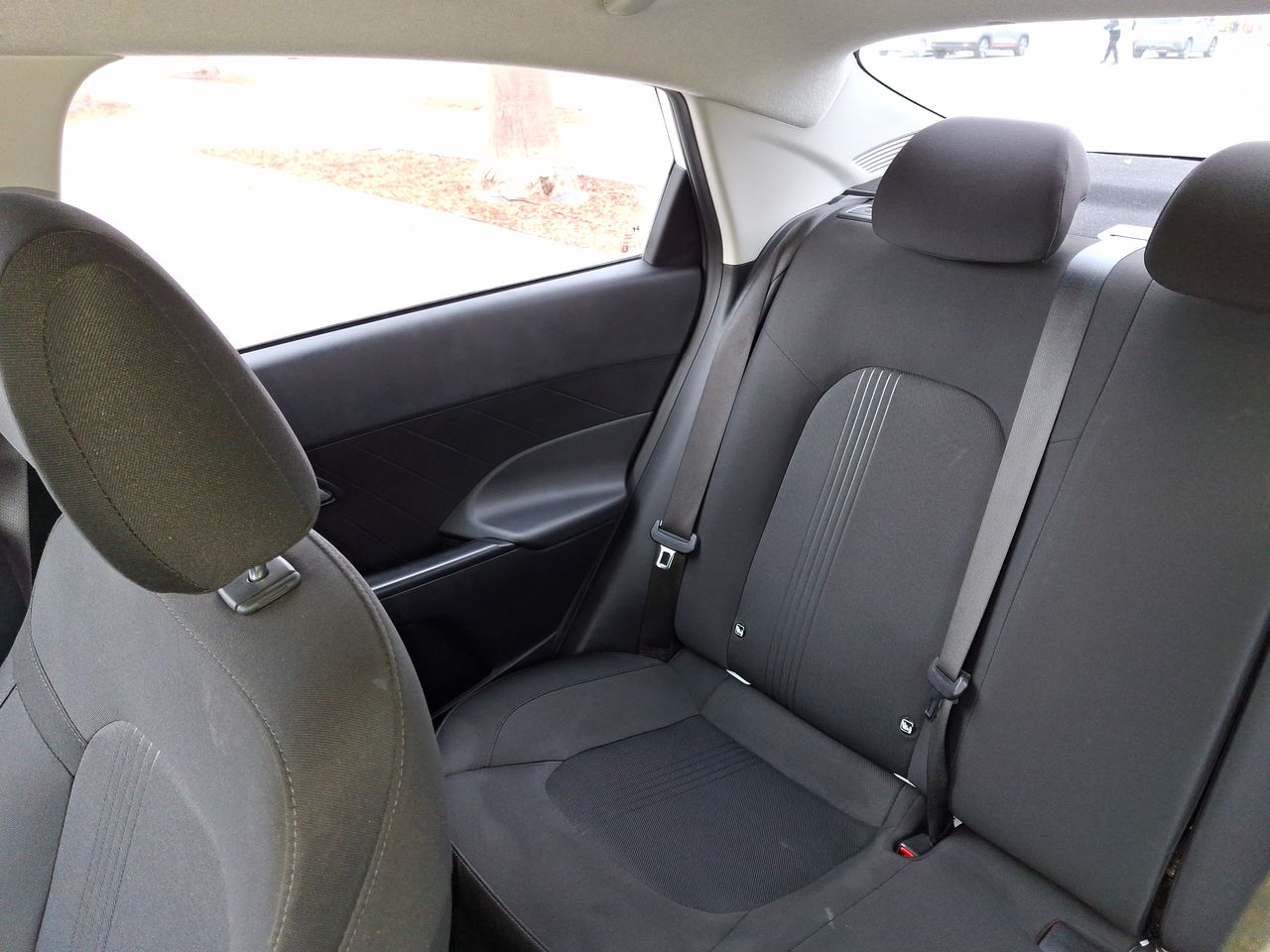 HYUNDAI - 12