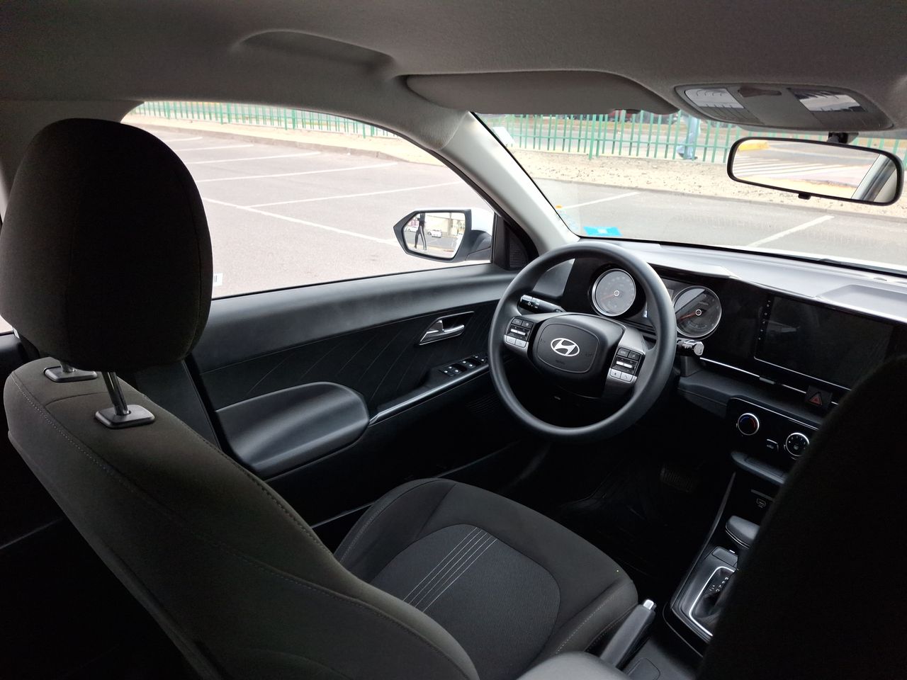 HYUNDAI - 16