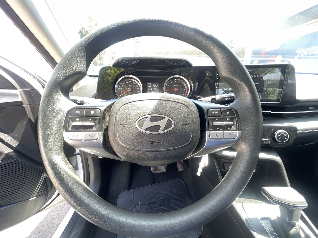 HYUNDAI - 24