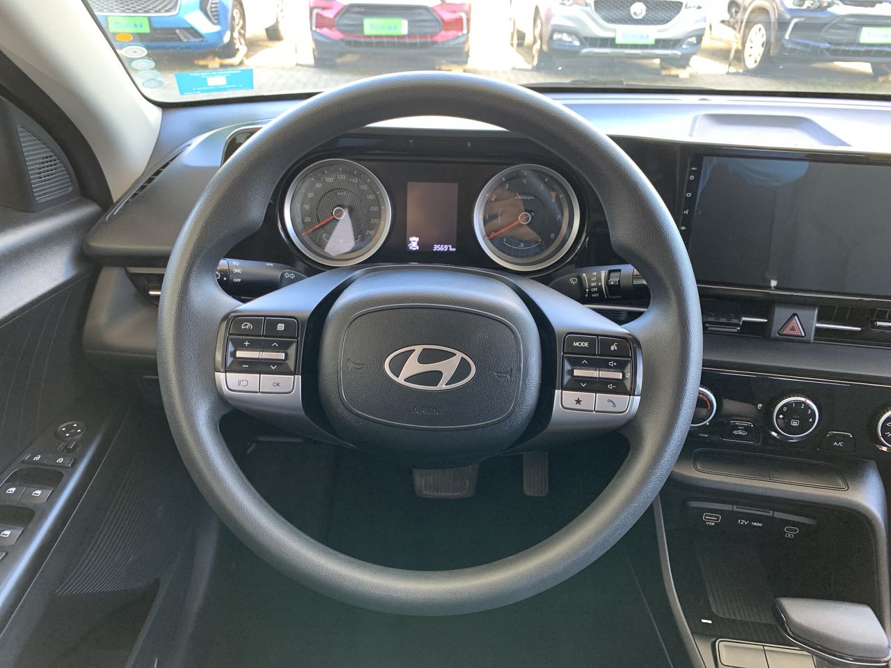 HYUNDAI - 24
