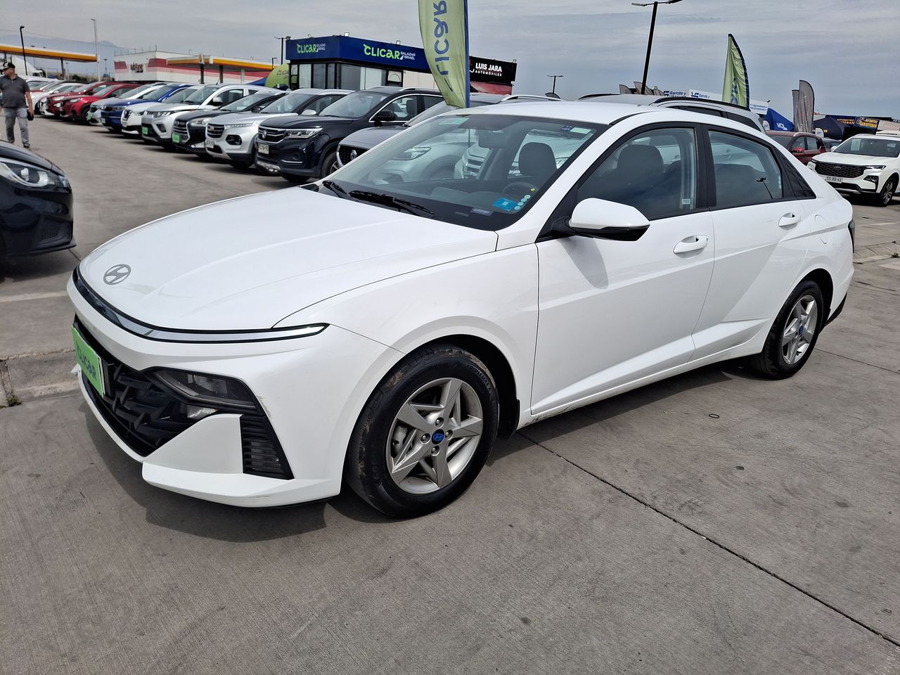 HYUNDAI - 3