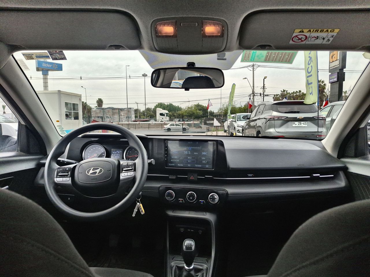 HYUNDAI - 9