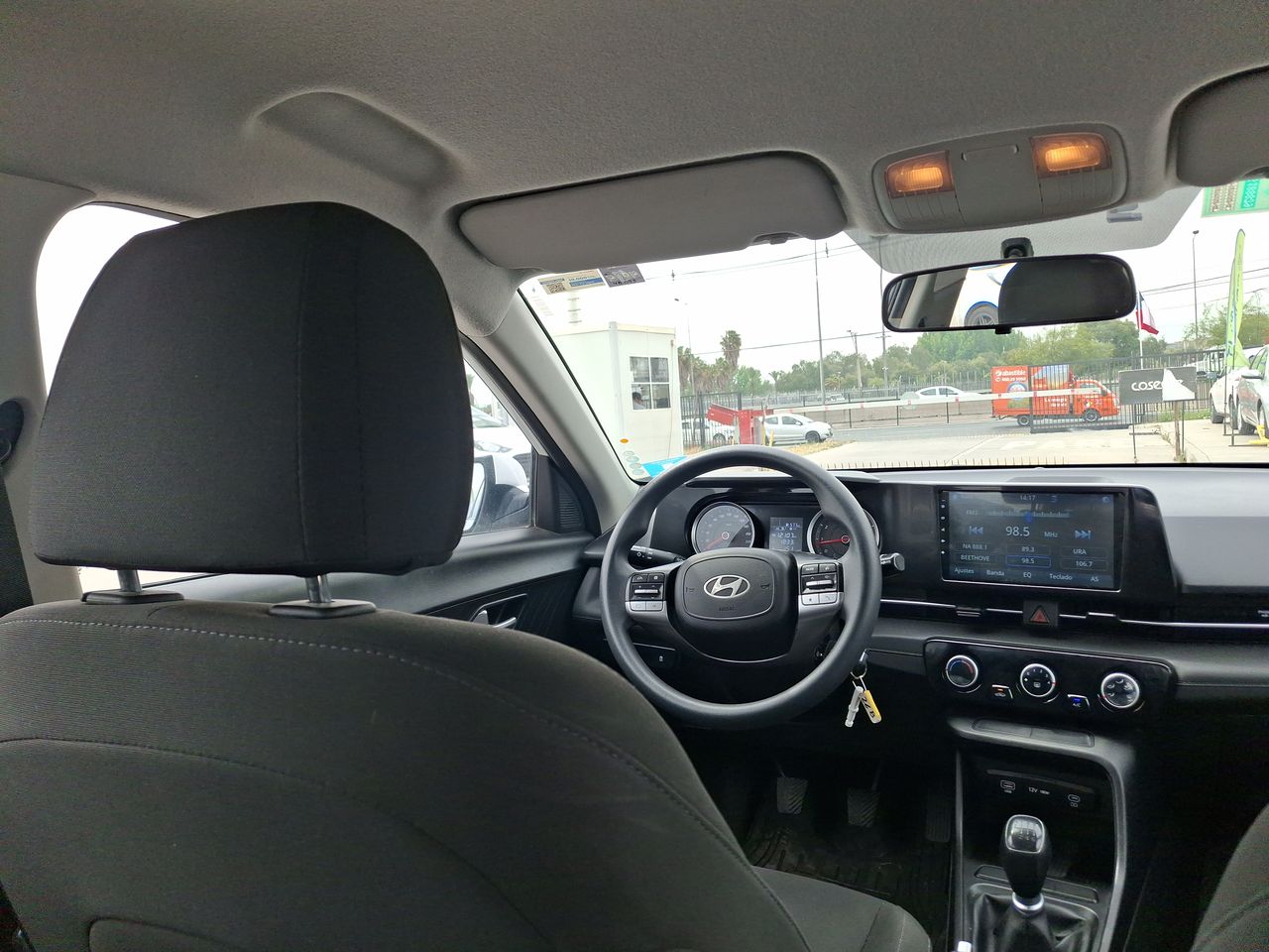 HYUNDAI - 16