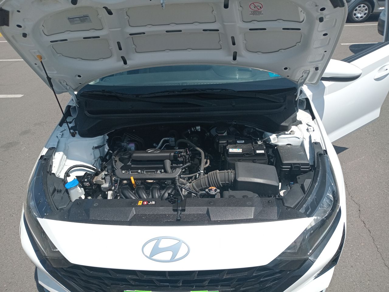 HYUNDAI - 16