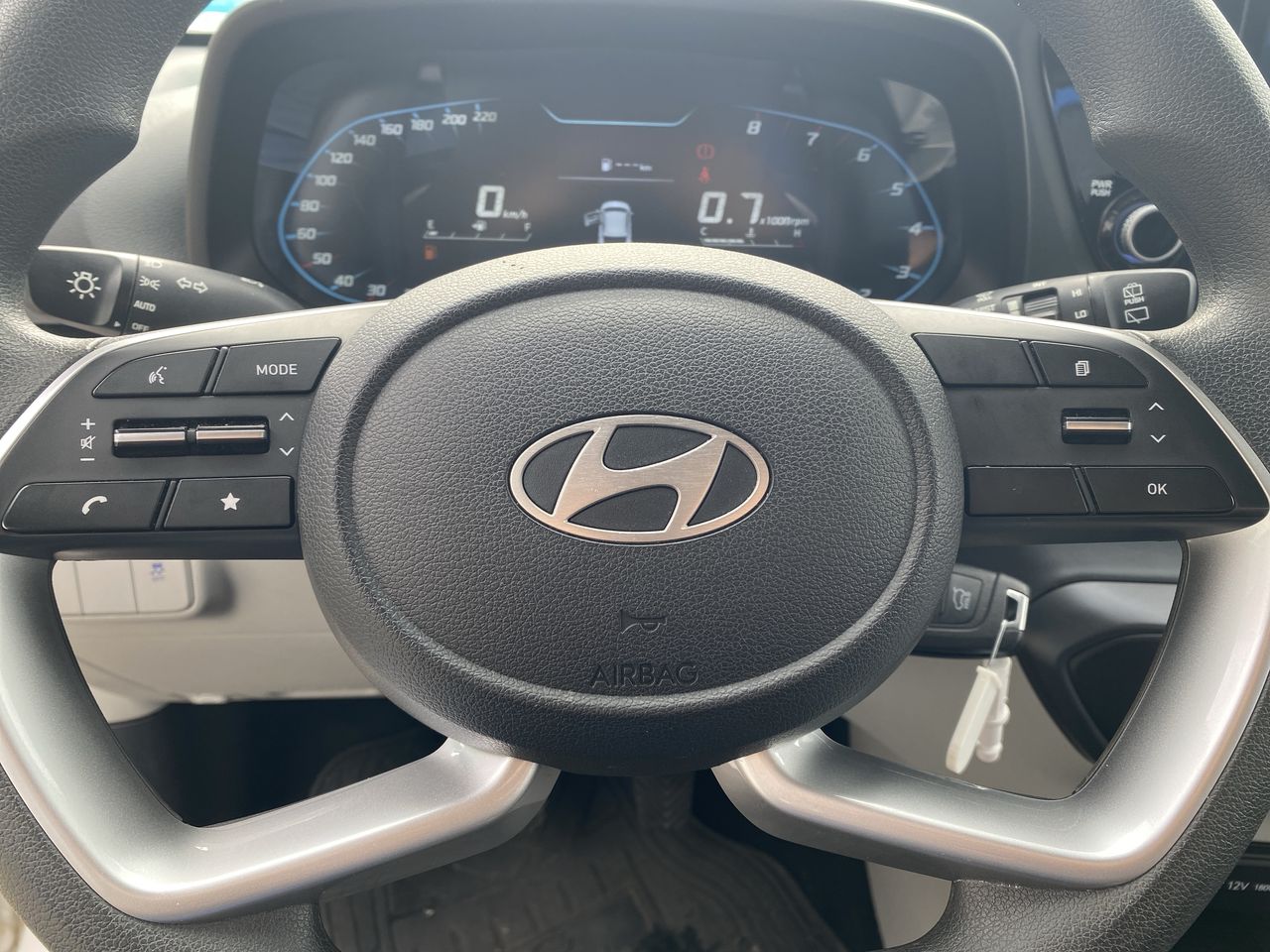 HYUNDAI - 25