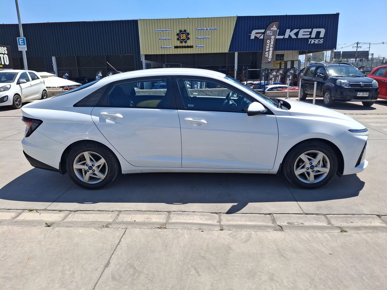 HYUNDAI - 8