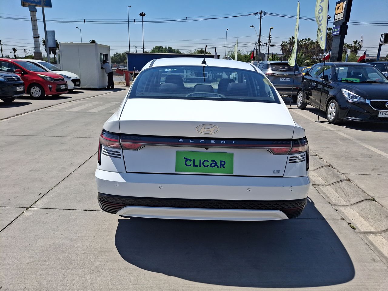 HYUNDAI - 6