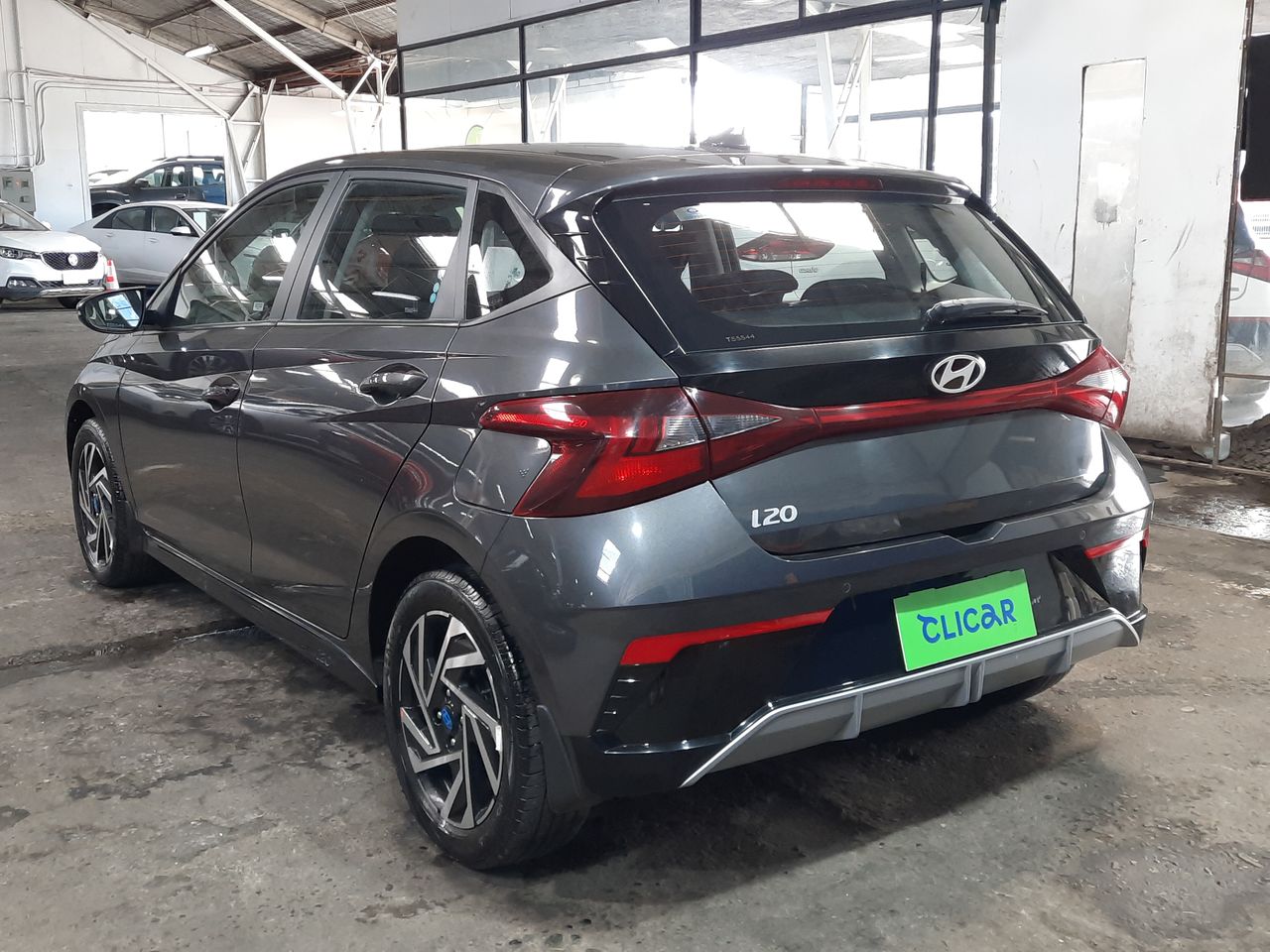 HYUNDAI - 5