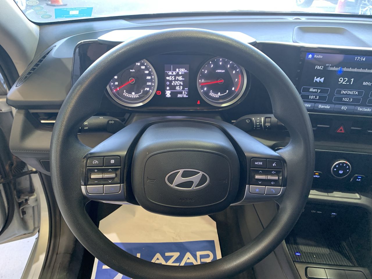 HYUNDAI - 25