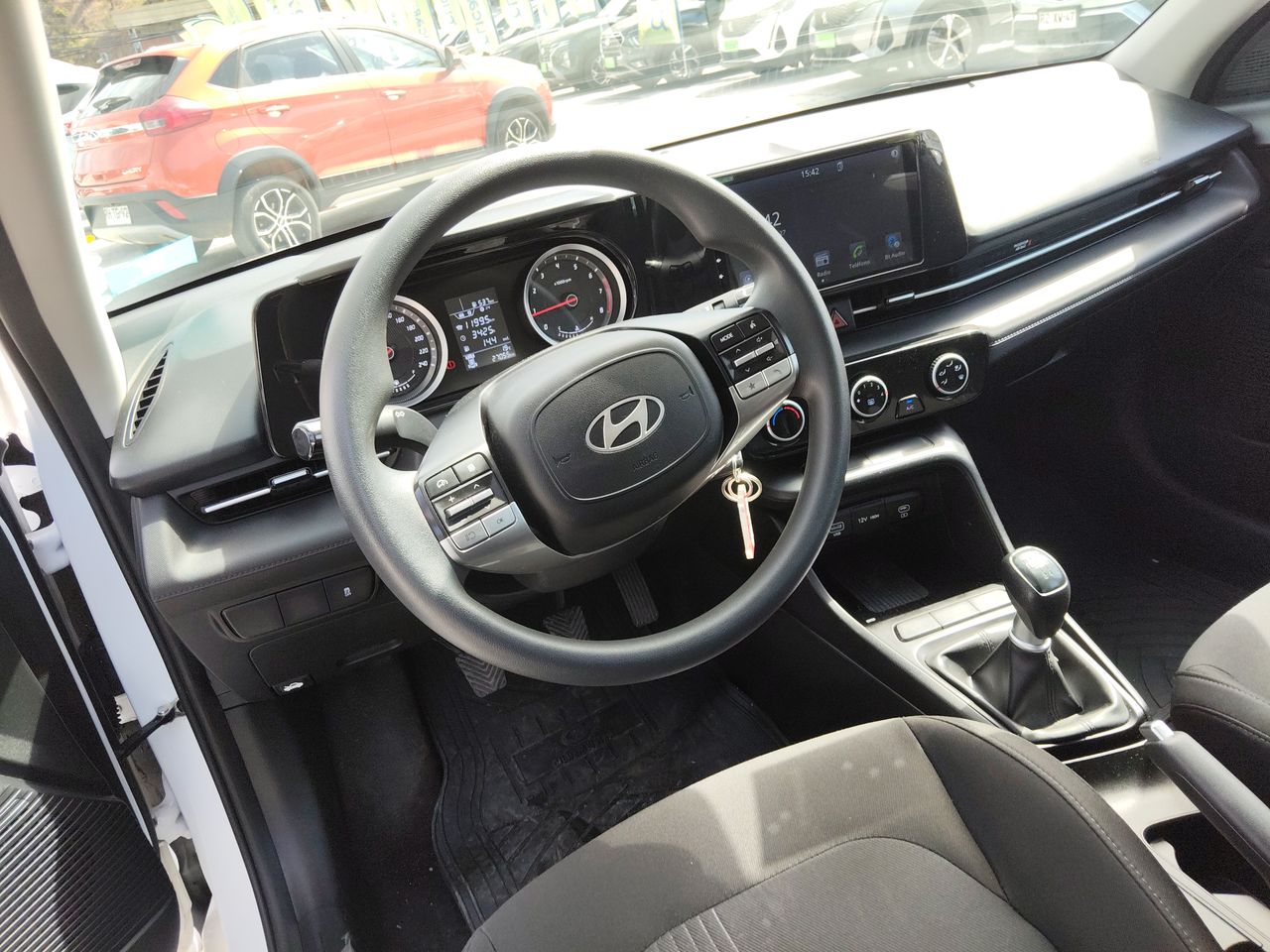 HYUNDAI - 22