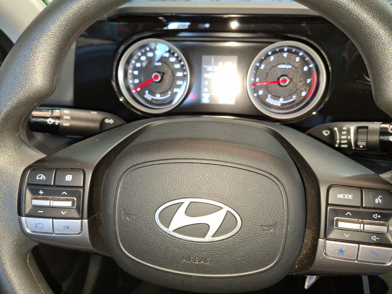 HYUNDAI - 25