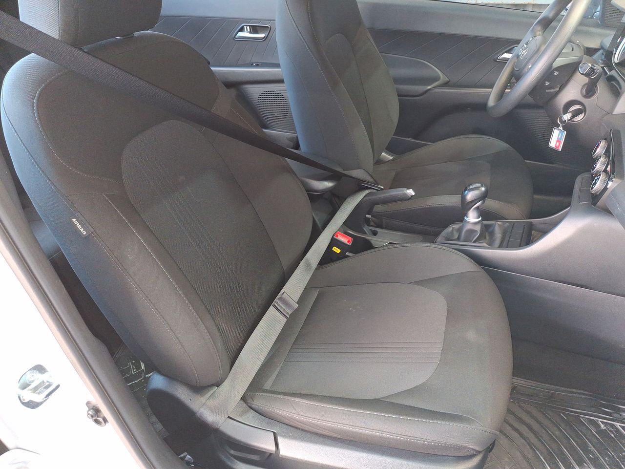 HYUNDAI - 32