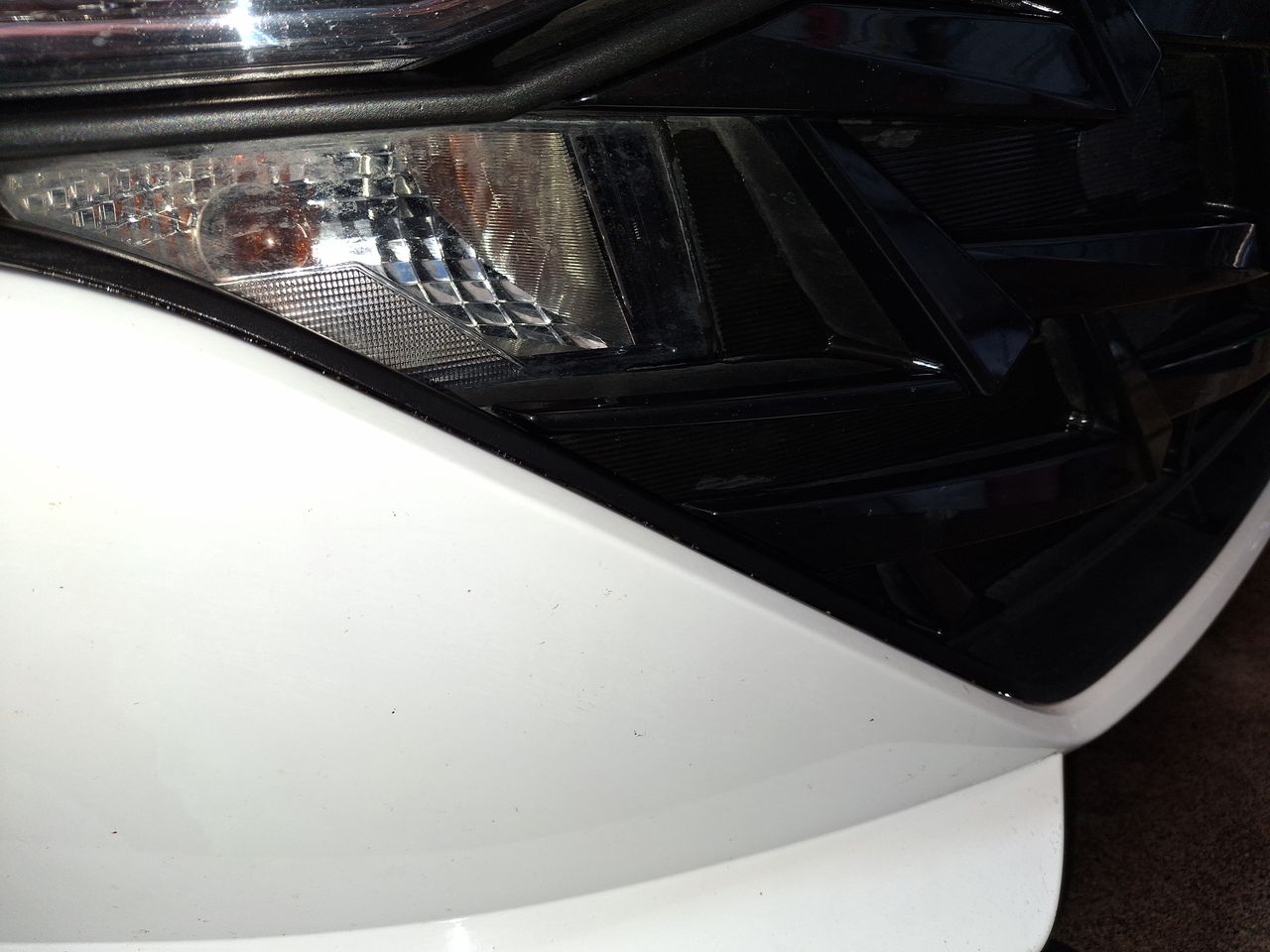 HYUNDAI - 18