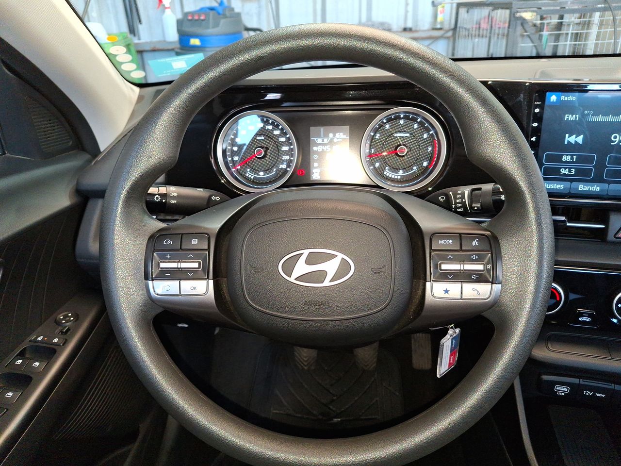 HYUNDAI - 24