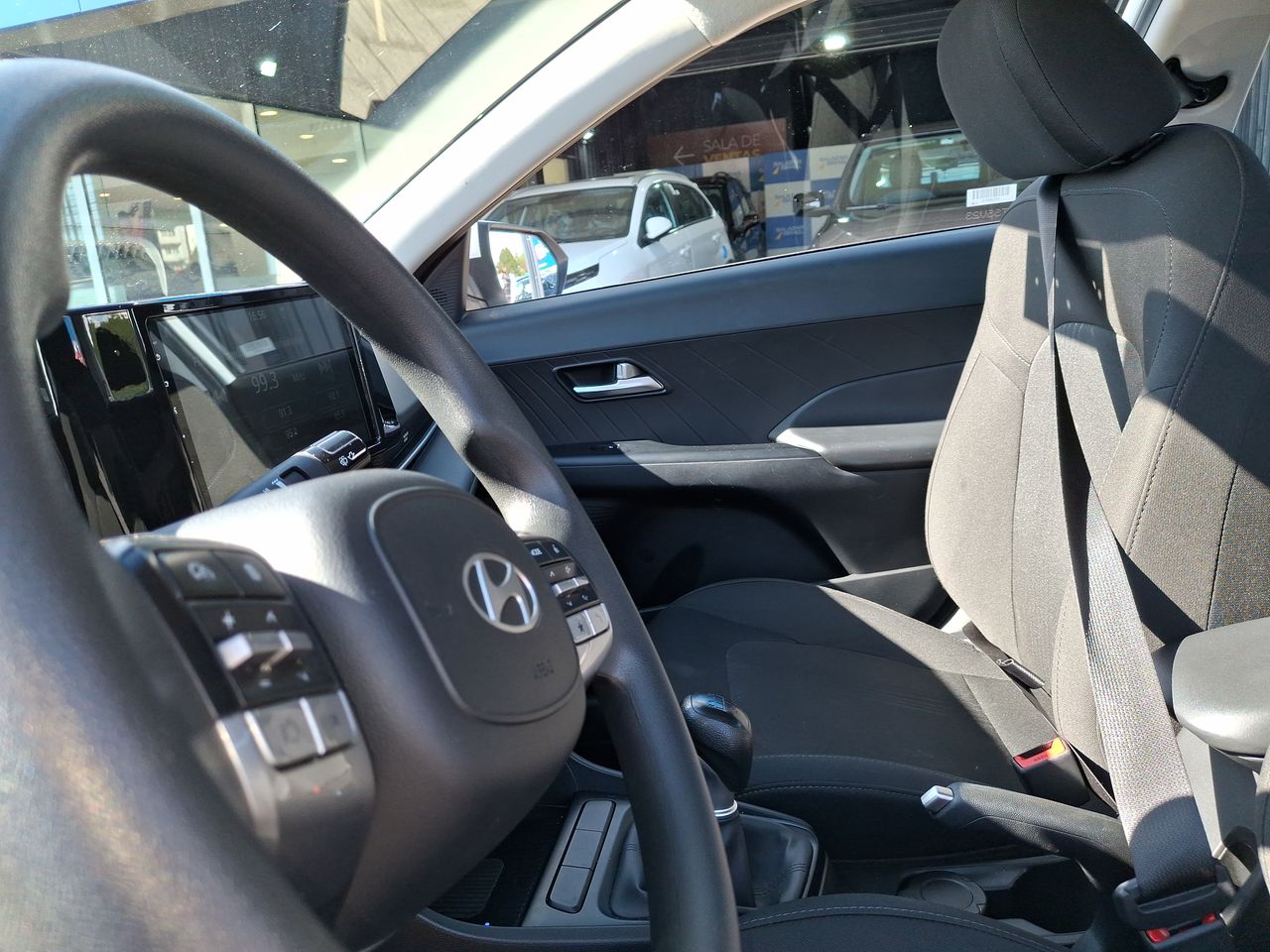 HYUNDAI - 9