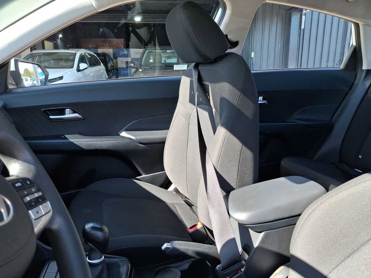 HYUNDAI - 10