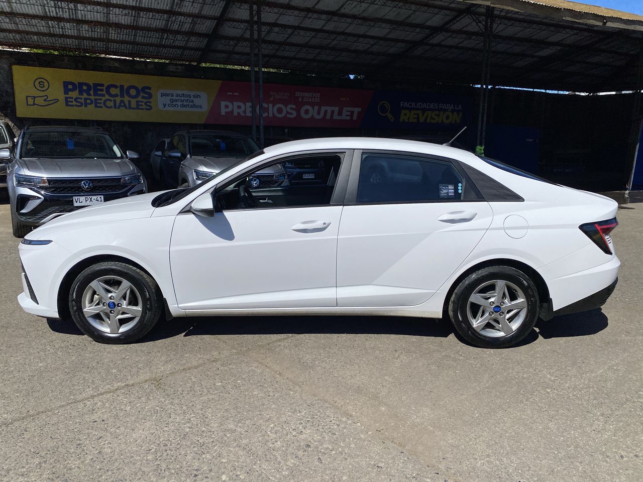 HYUNDAI - 4