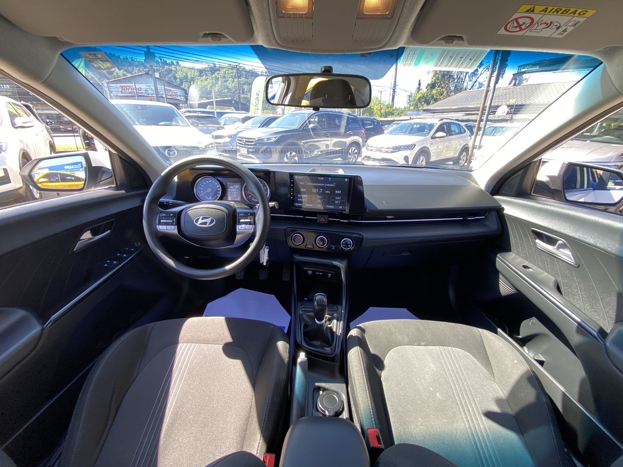 HYUNDAI - 9