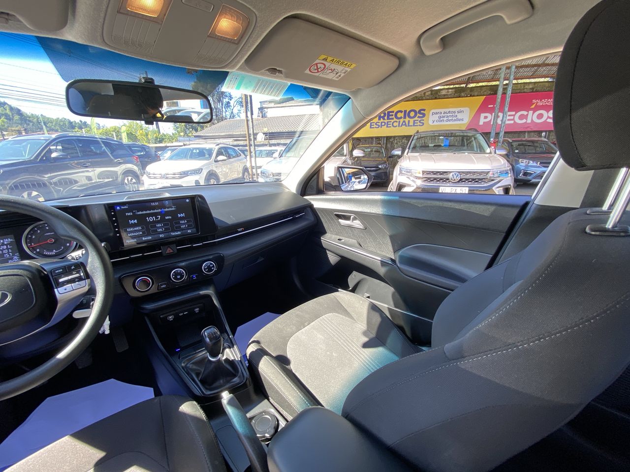 HYUNDAI - 10