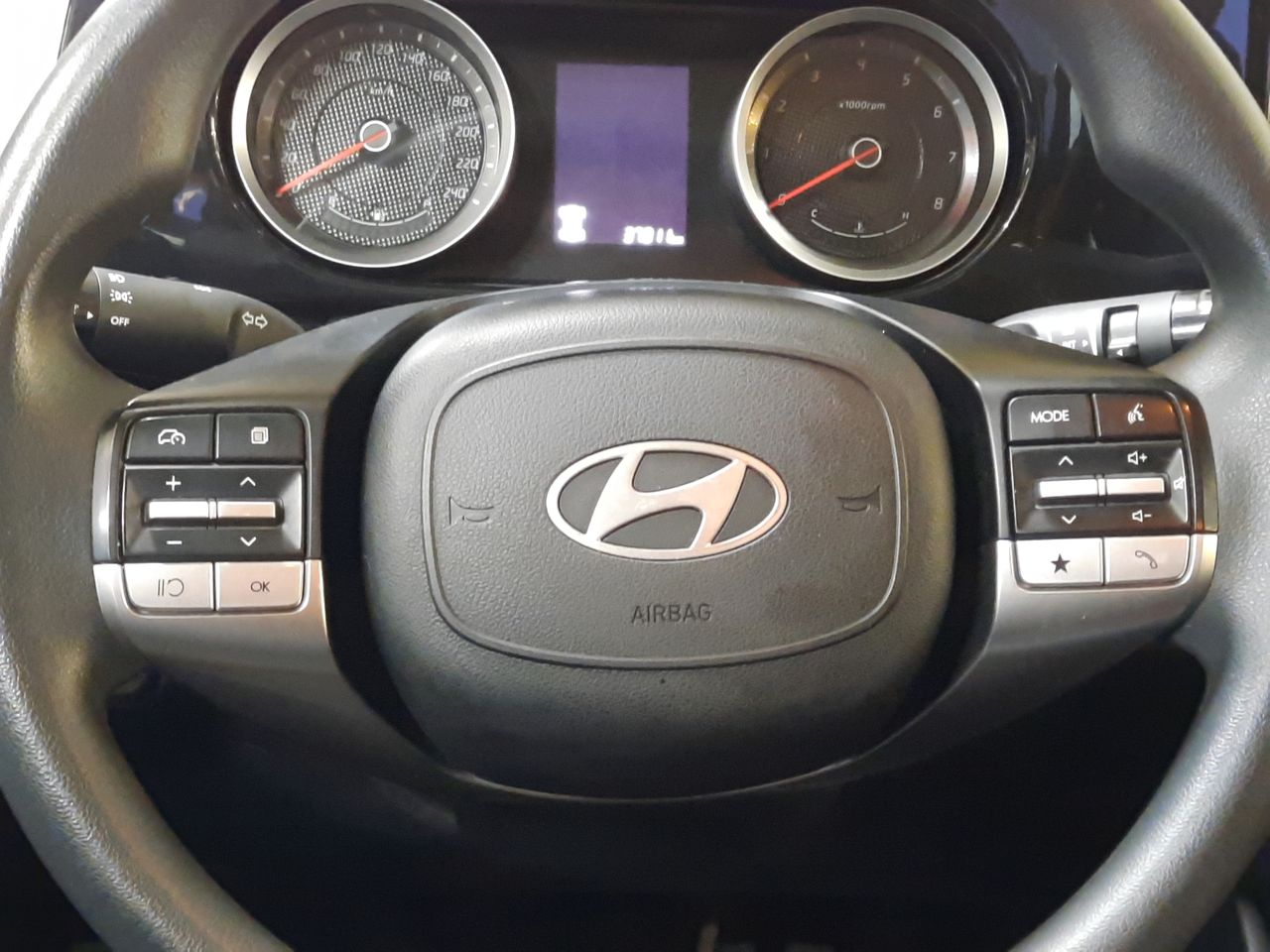 HYUNDAI - 27