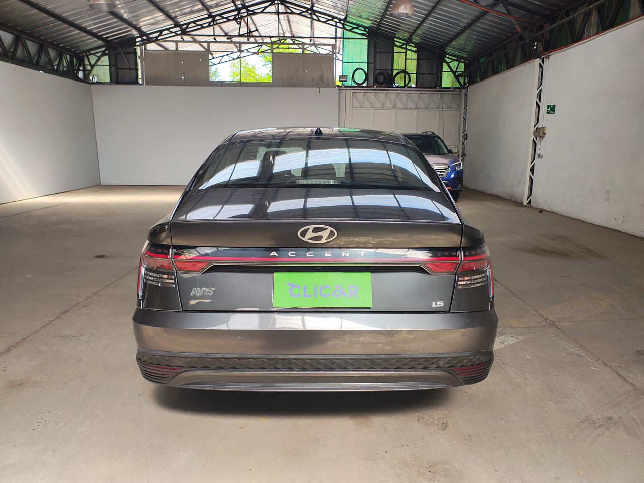 HYUNDAI - 6