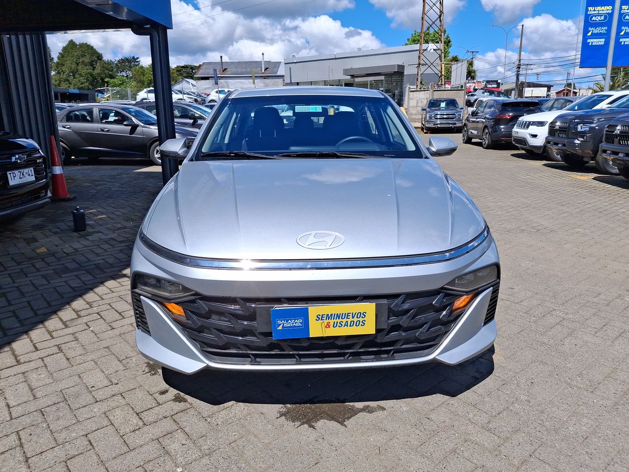 HYUNDAI - 2
