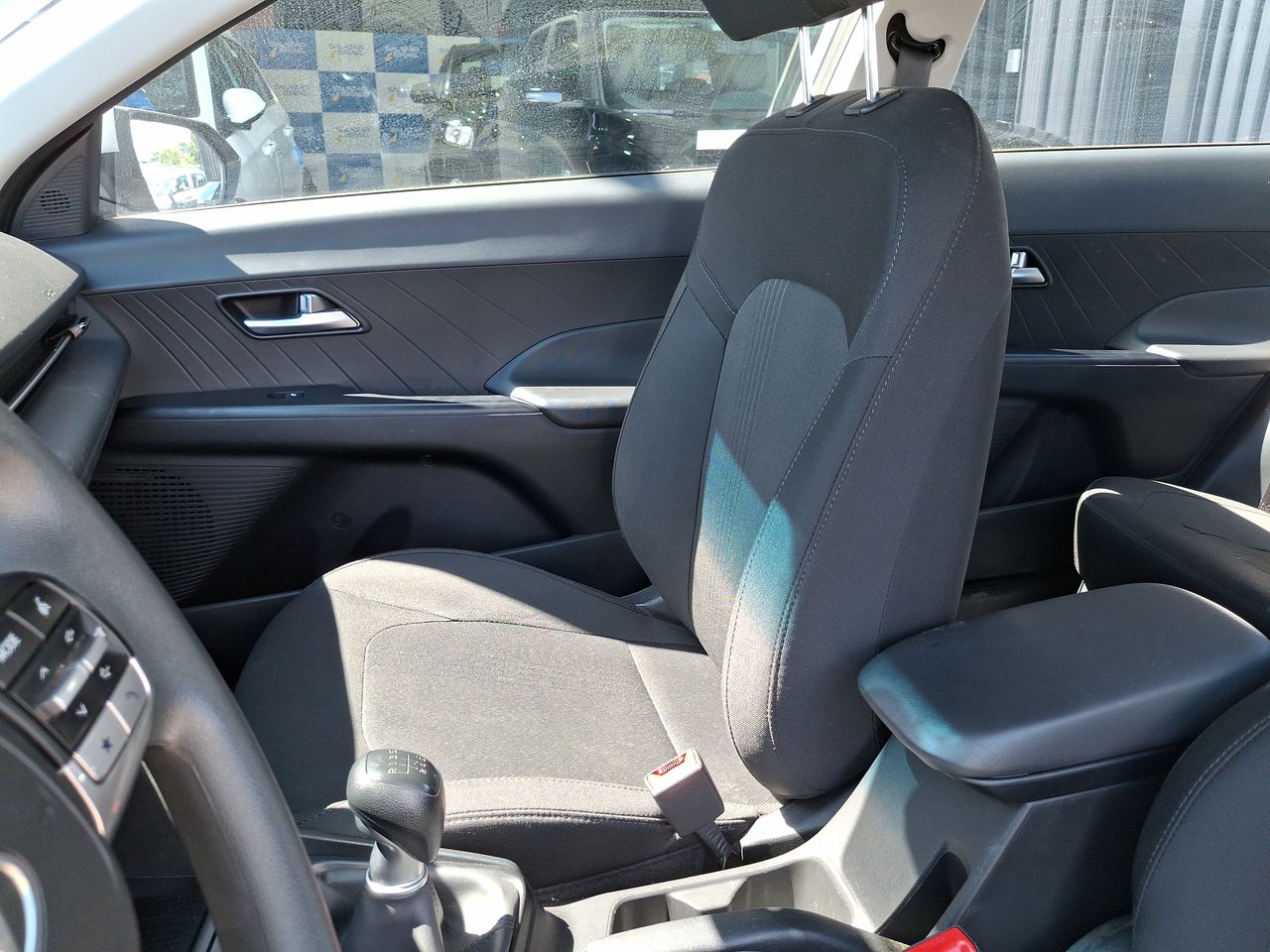 HYUNDAI - 10