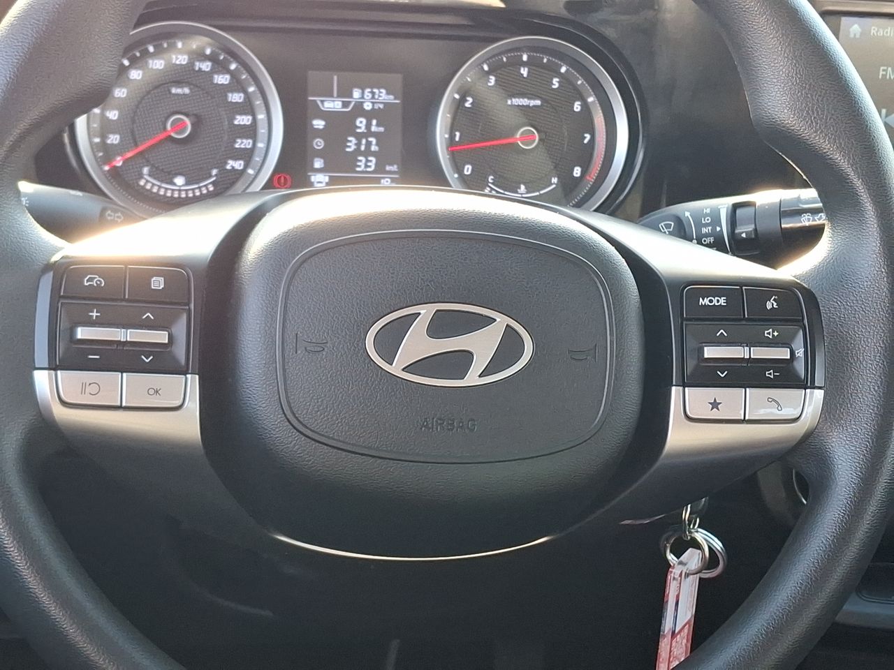 HYUNDAI - 26