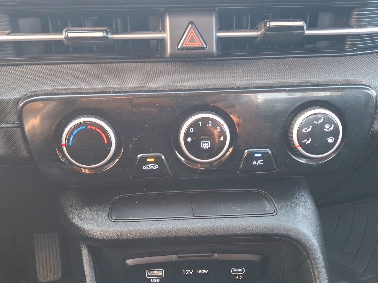 HYUNDAI - 30