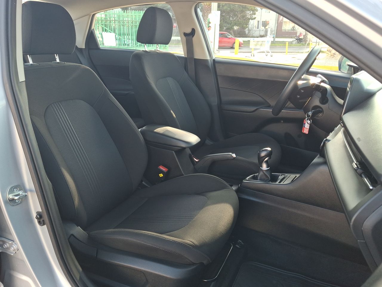 HYUNDAI - 33