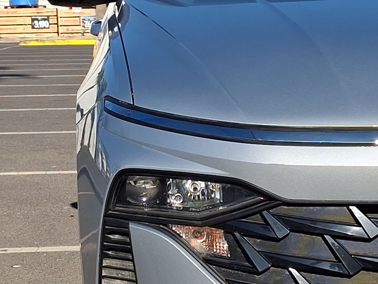 HYUNDAI - 18
