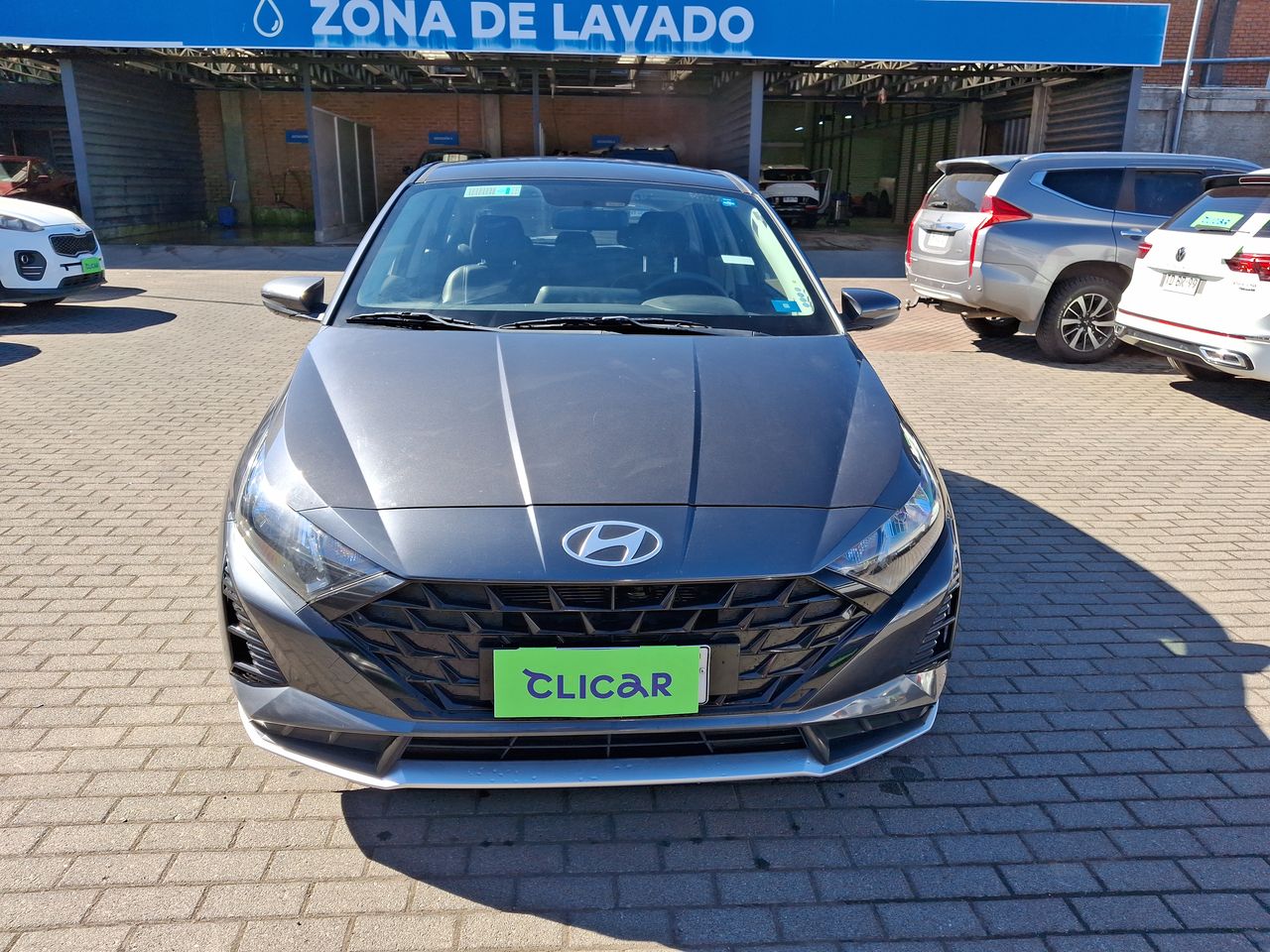 HYUNDAI - 2