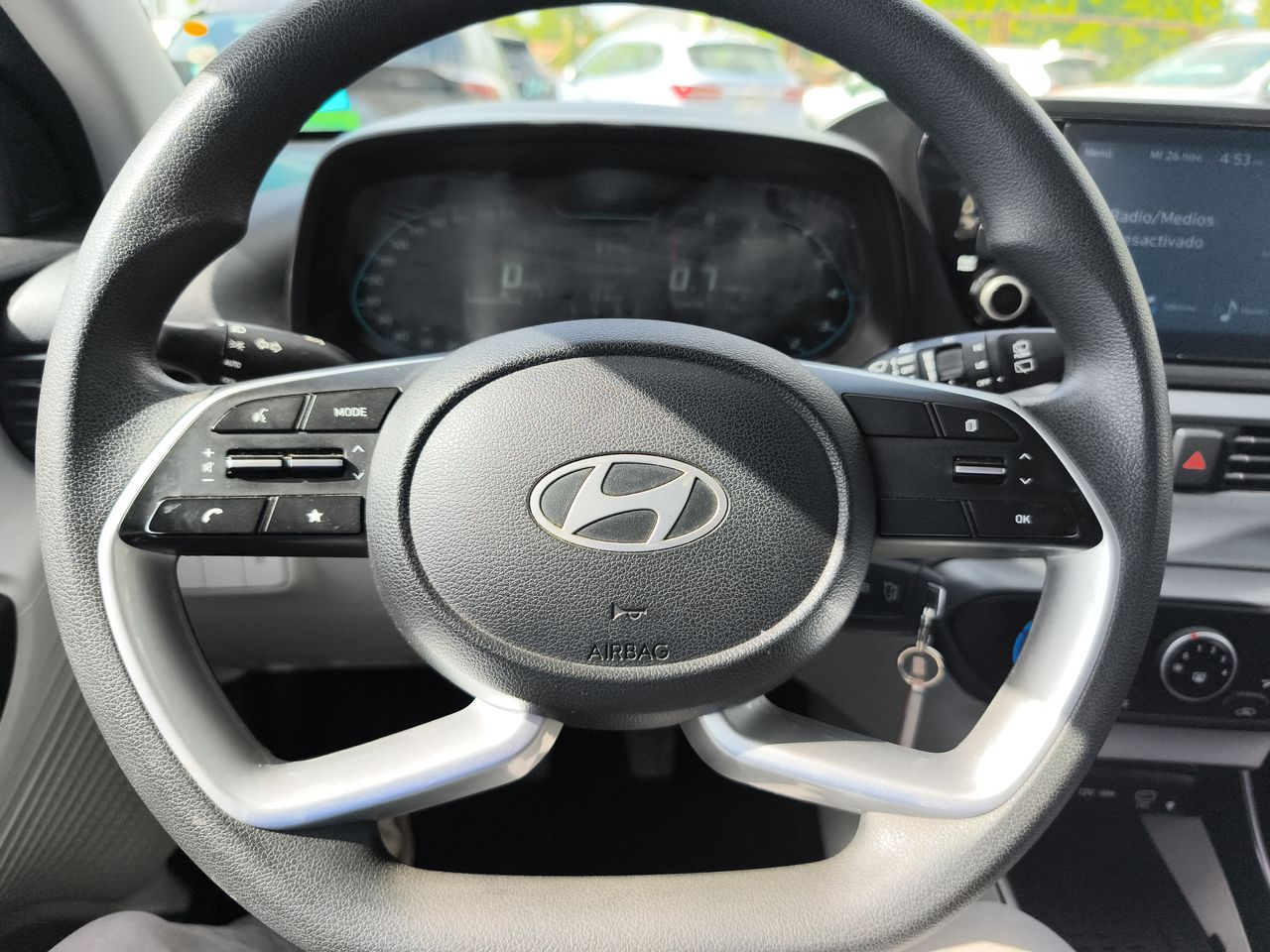 HYUNDAI - 23