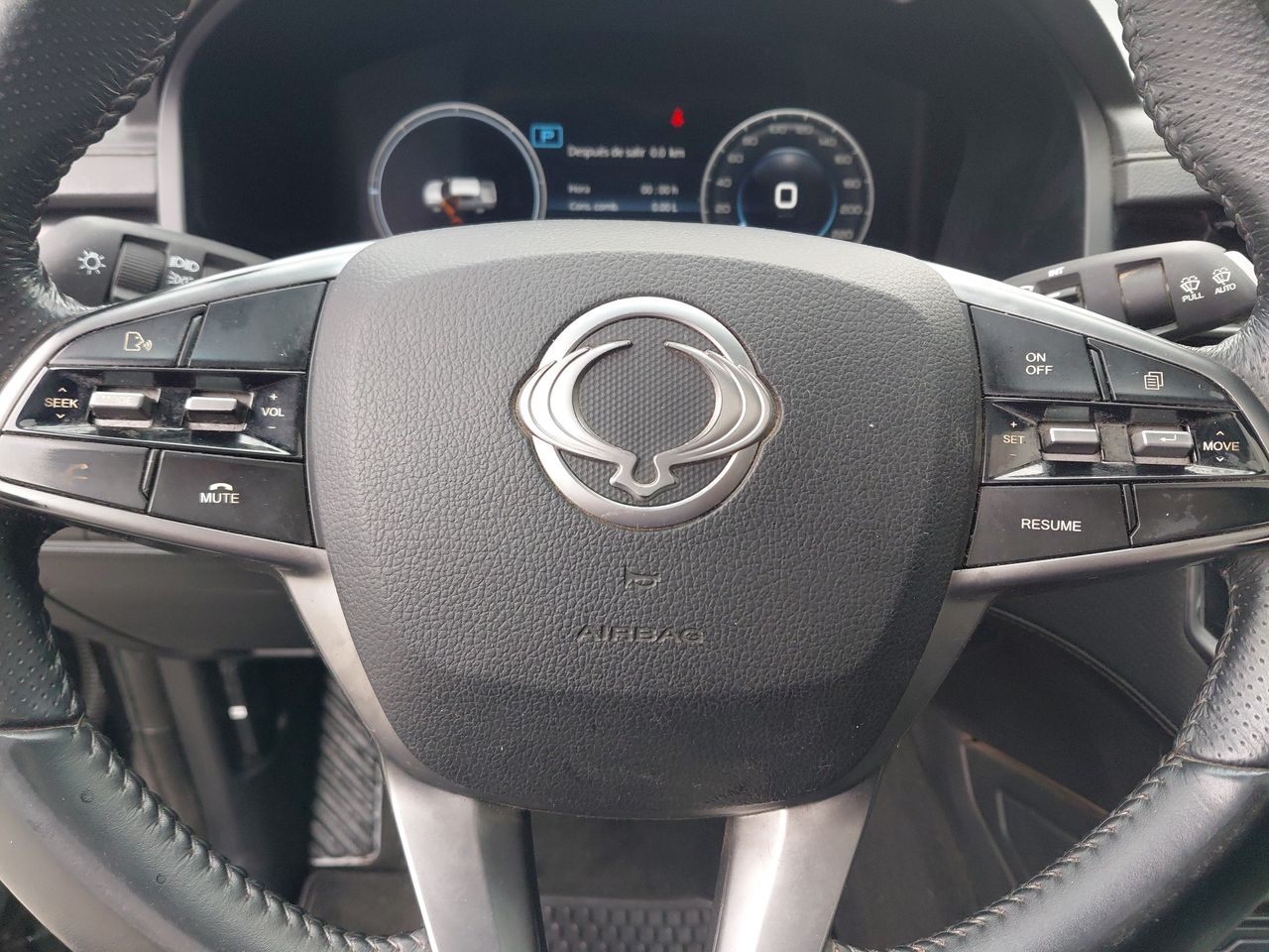 SSANGYONG - 16