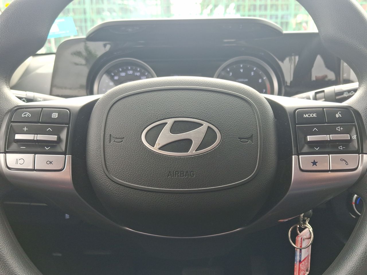 HYUNDAI - 26