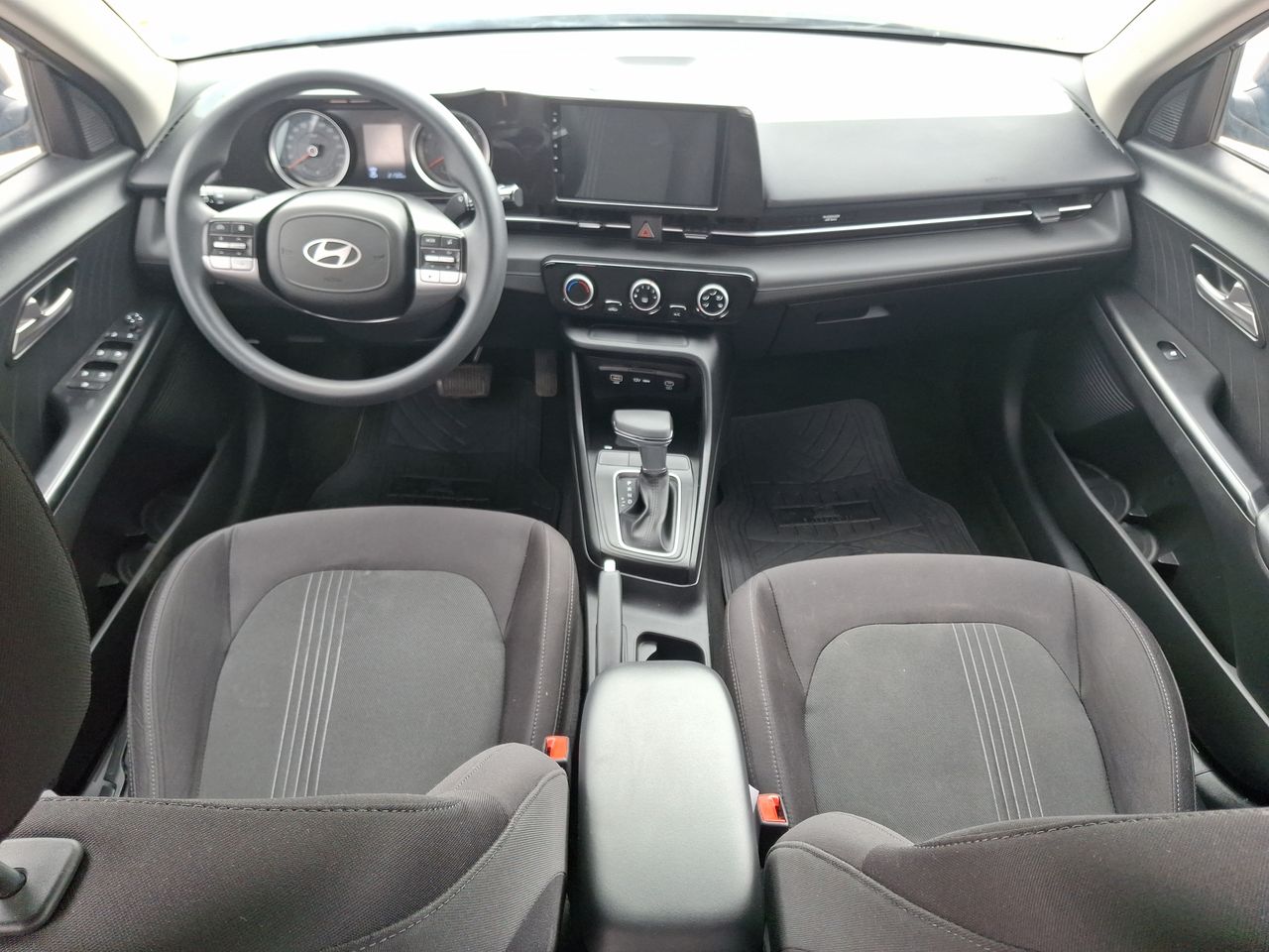 HYUNDAI - 32