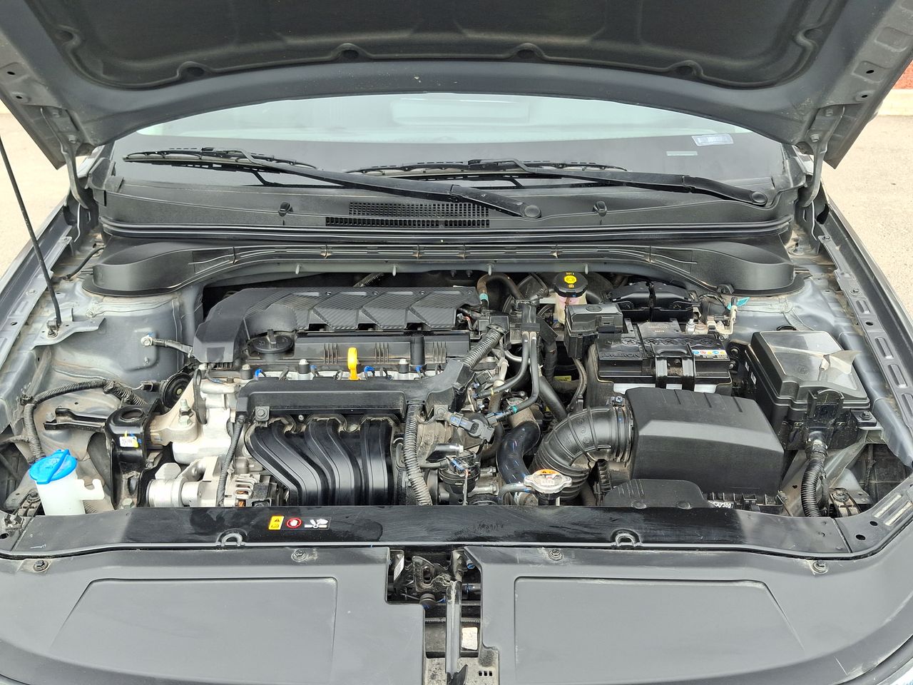 HYUNDAI - 18
