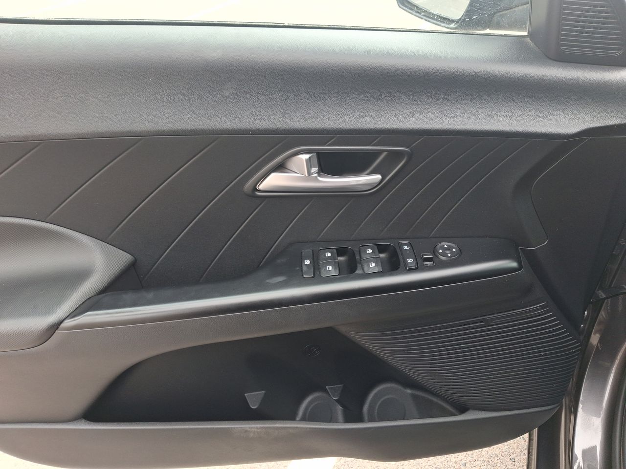 HYUNDAI - 22