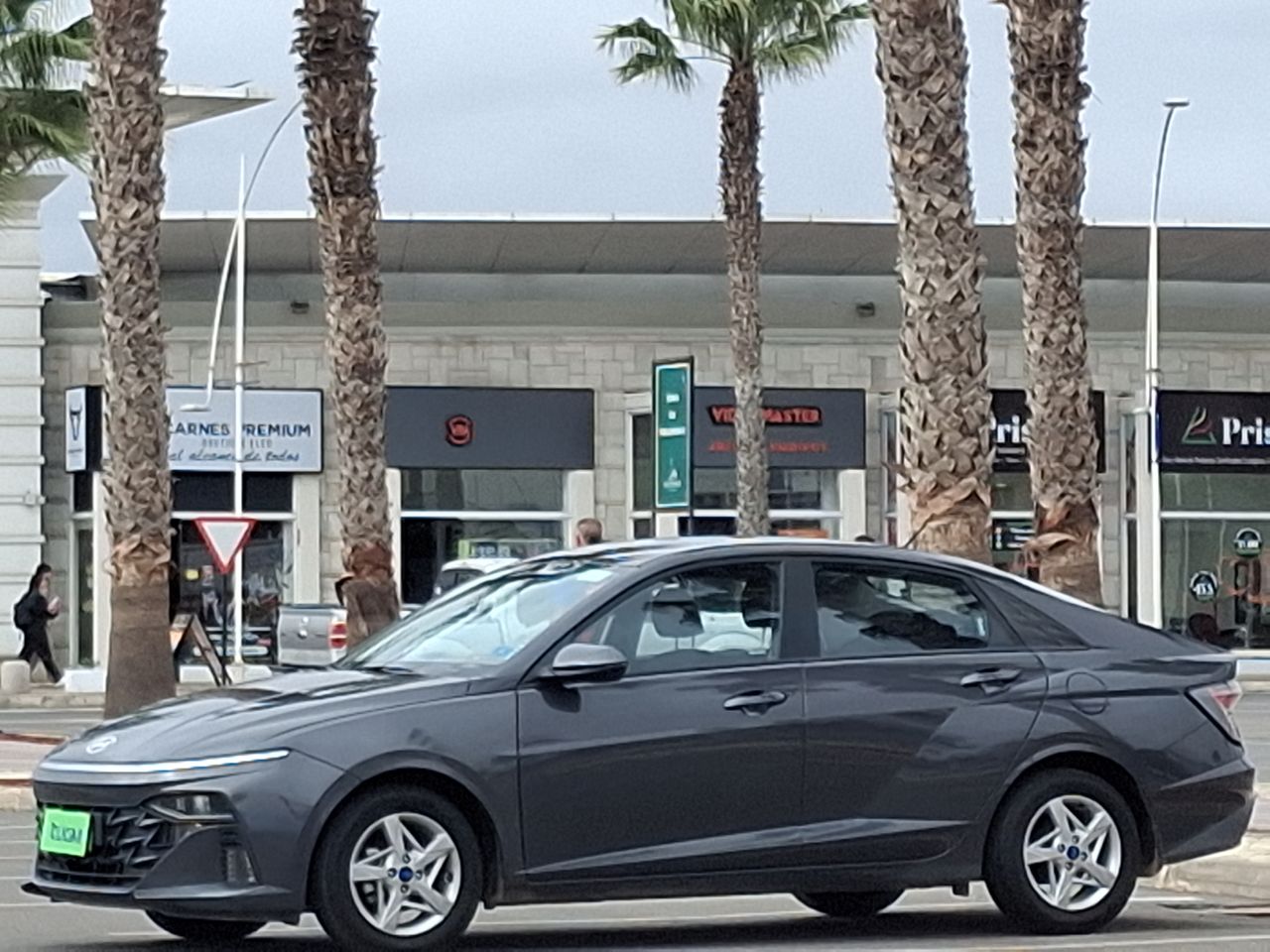 HYUNDAI - 3