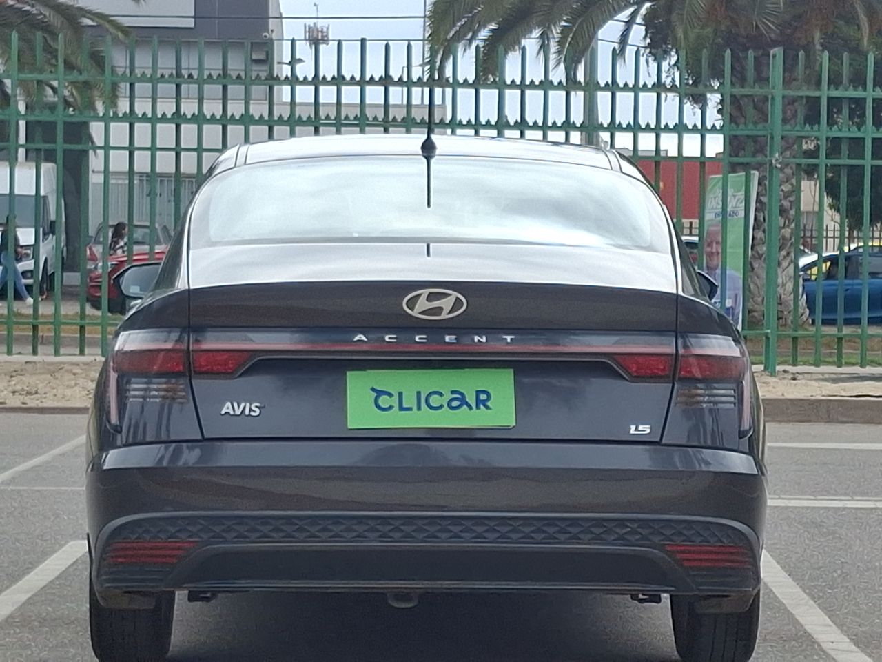 HYUNDAI - 6
