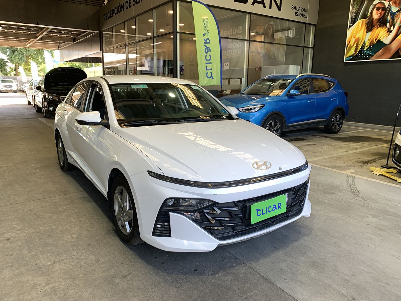 HYUNDAI - 4