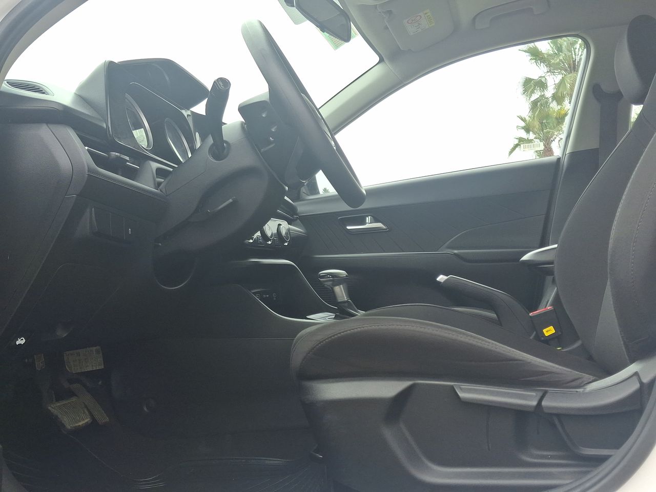 HYUNDAI - 22