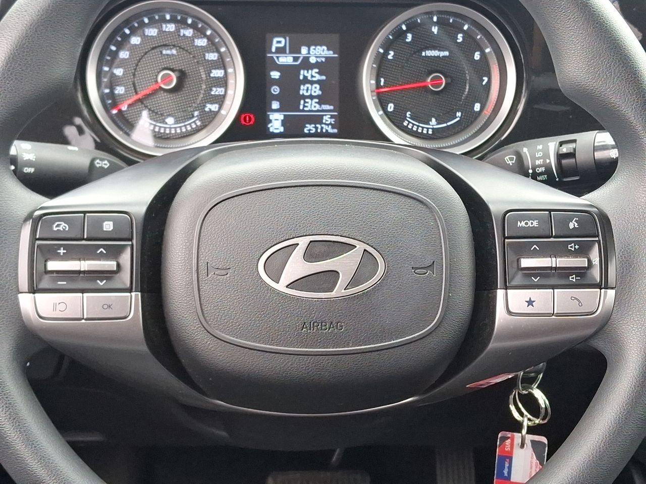 HYUNDAI - 26
