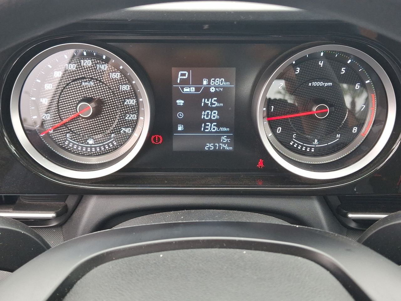 HYUNDAI - 27