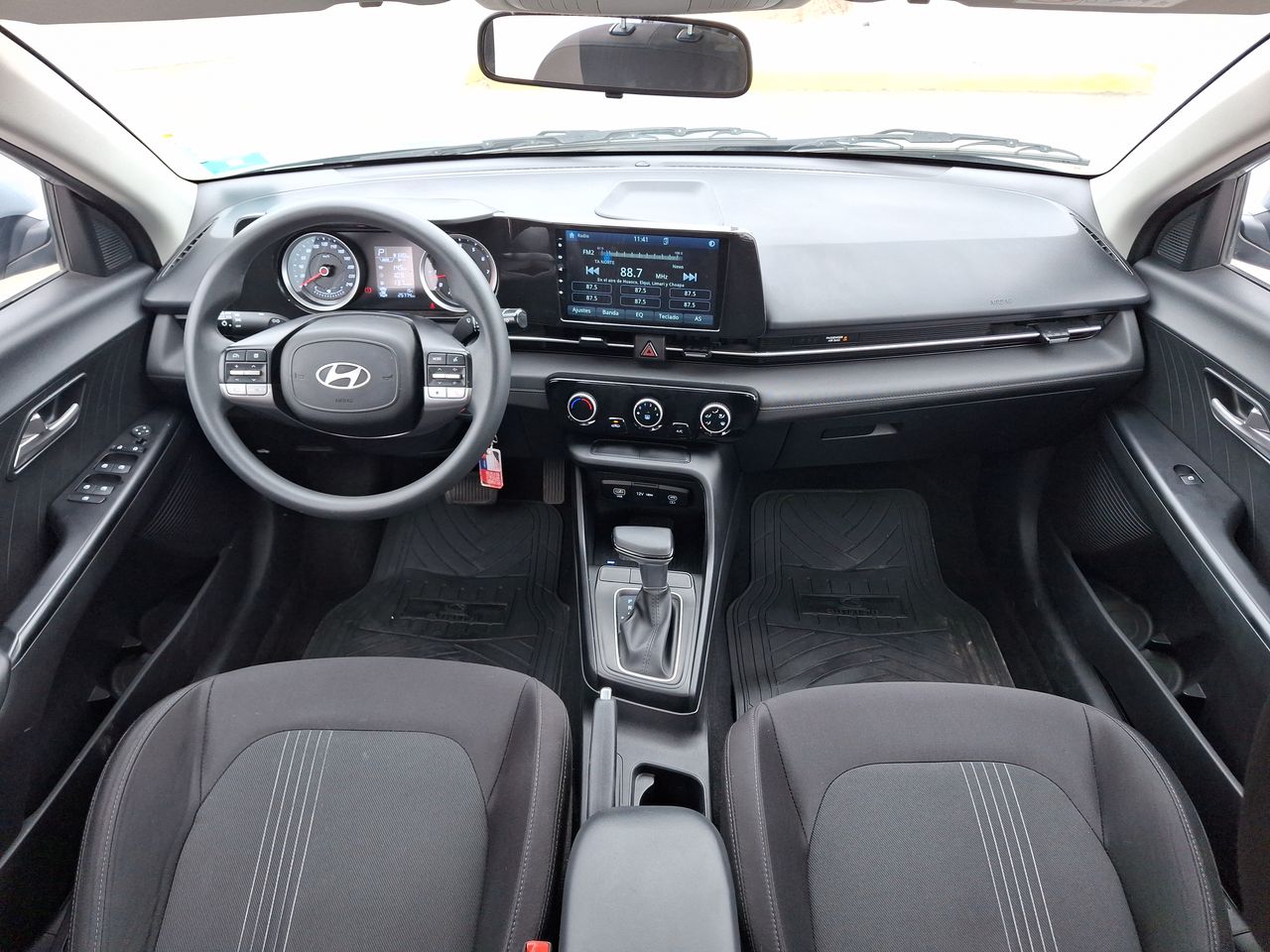 HYUNDAI - 32