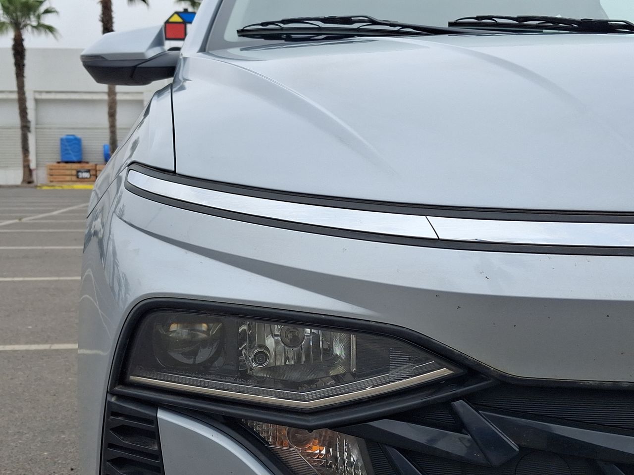 HYUNDAI - 18