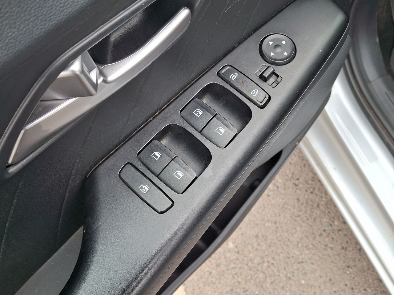 HYUNDAI - 22