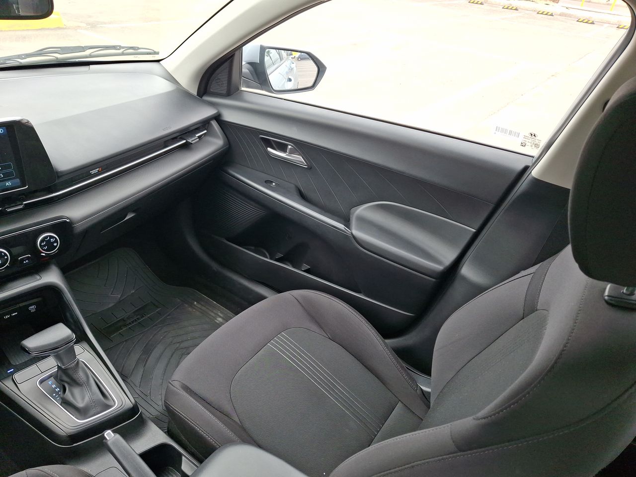 HYUNDAI - 10