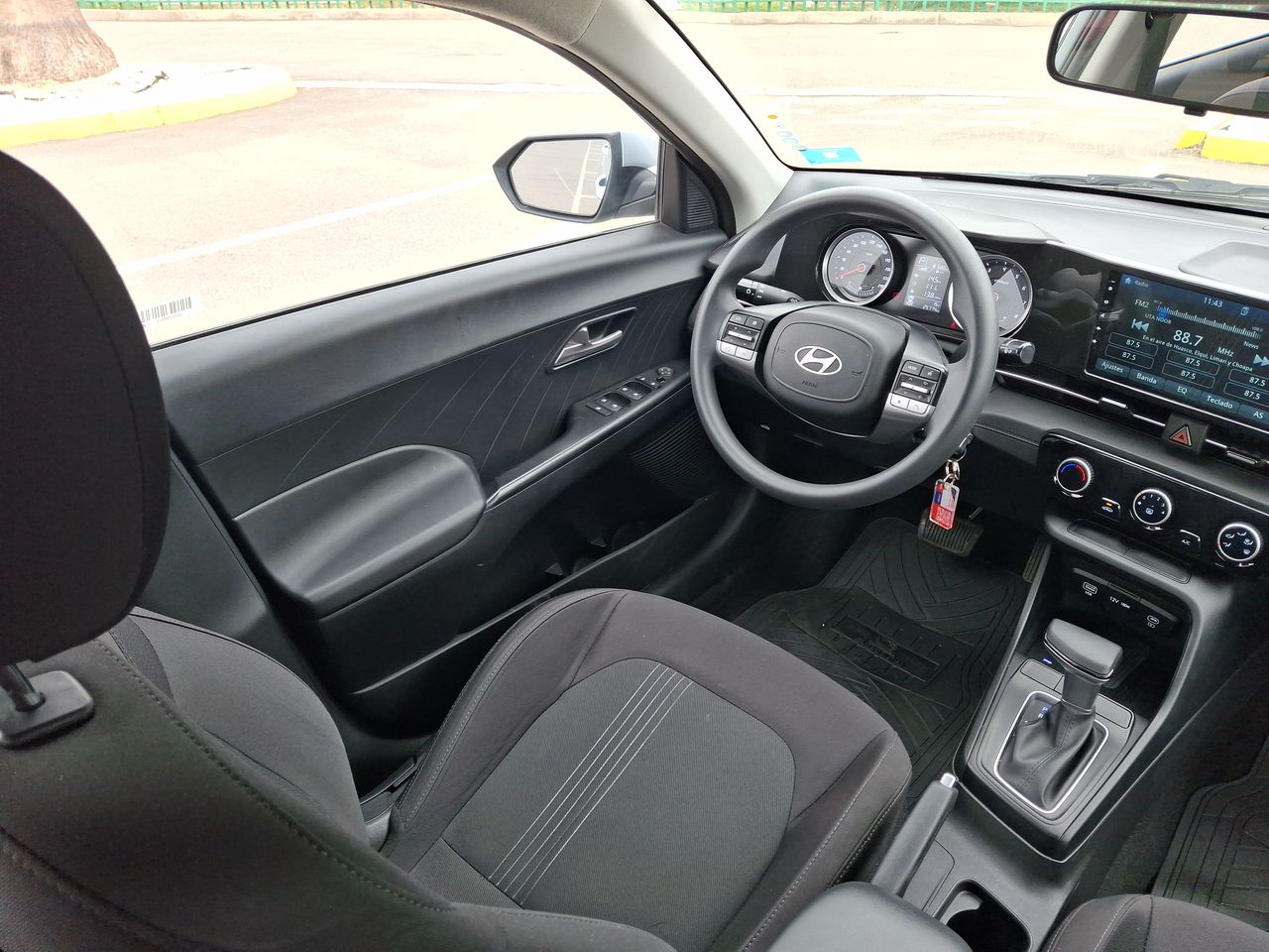 HYUNDAI - 16