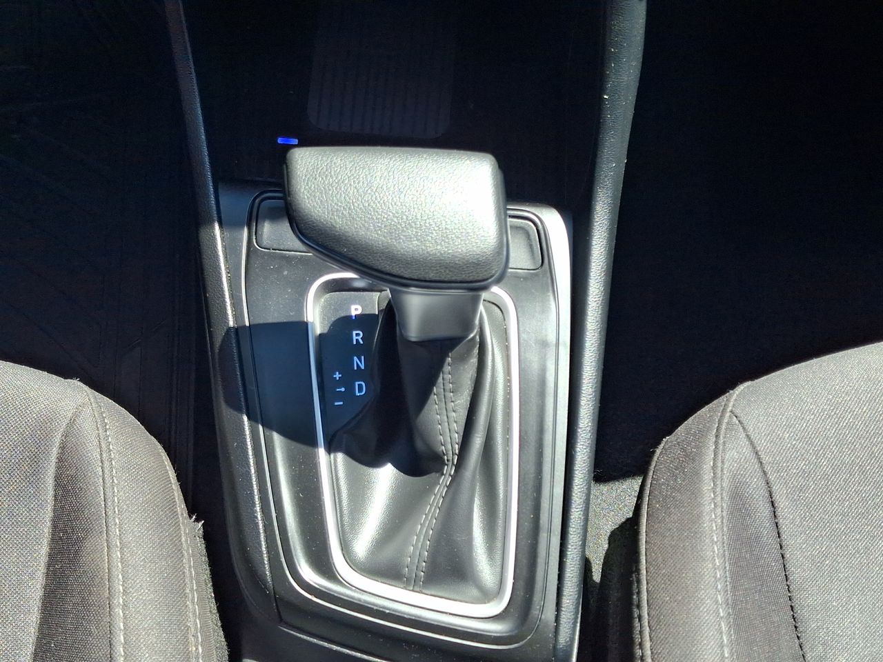 HYUNDAI - 30